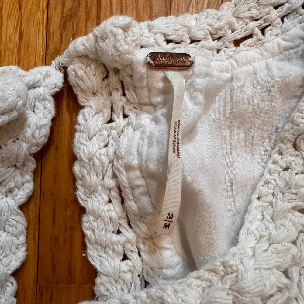FREE PEOPLE Megan Crochet Cropped Hem Top Size Medium (#5)